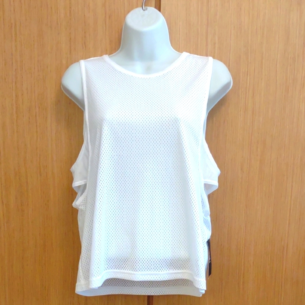 NWOT Under Armour SZ M White SLVLESS Tank Top